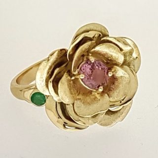 Gouden roos ring met roze saffier/smaragd #21340