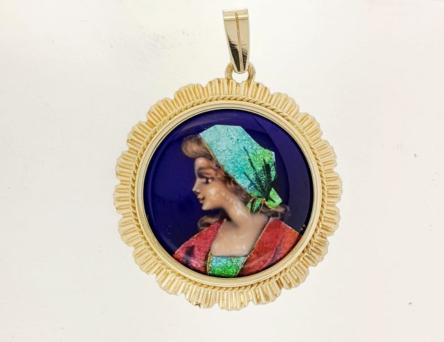 Gouden hanger met emaille #21973