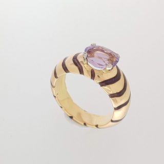 Gouden ring met amethist. #15540
