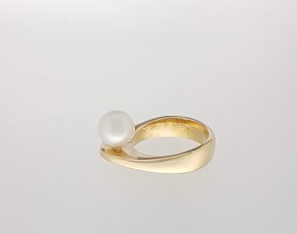 Gouden ring met parel. #1434