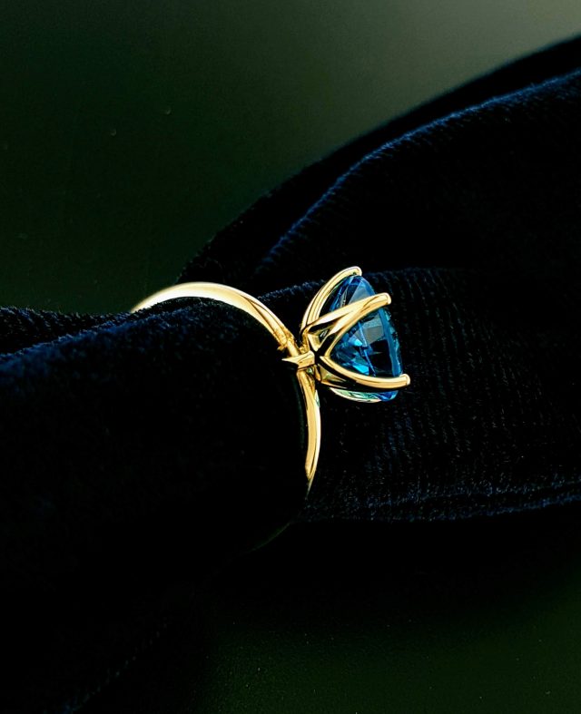 14 Karaat geelgouden ring met Topaas Sky Blue genaamd Penta Topaas #23405 - Afbeelding 4