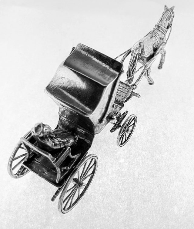 Zilveren miniatuur koets met paard #21186 - Afbeelding 3