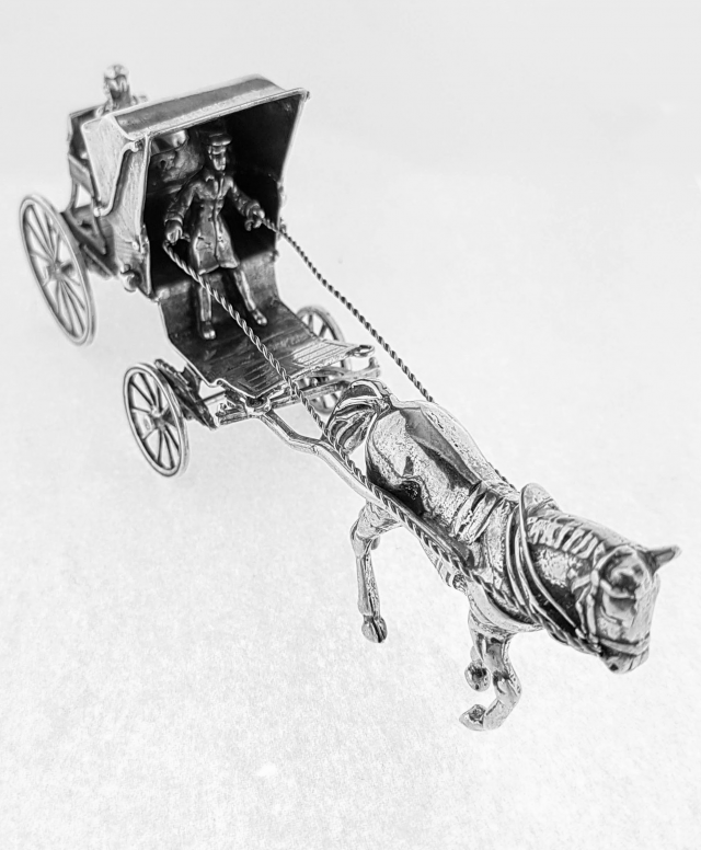 Zilveren miniatuur koets met paard #21186 - Afbeelding 2