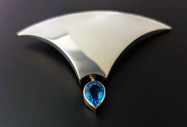 Zilveren handgemaakte broche met Topaas. #3745 - Afbeelding 2