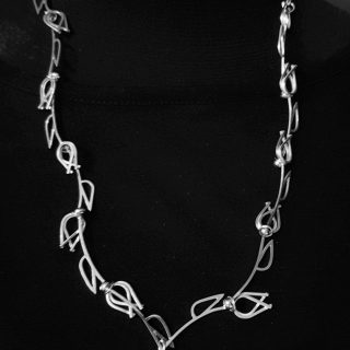 Zilveren handgemaakt Uniek tulpjes collier. #23428