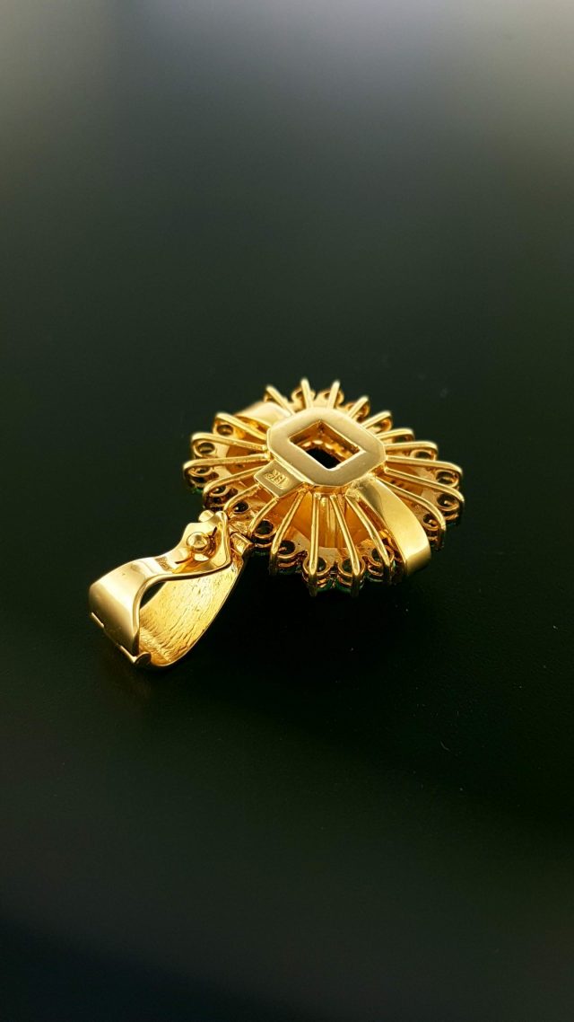 18 Karaat gouden hanger met smaragd ca 6.16 crt. Occasion #23369 - Afbeelding 3
