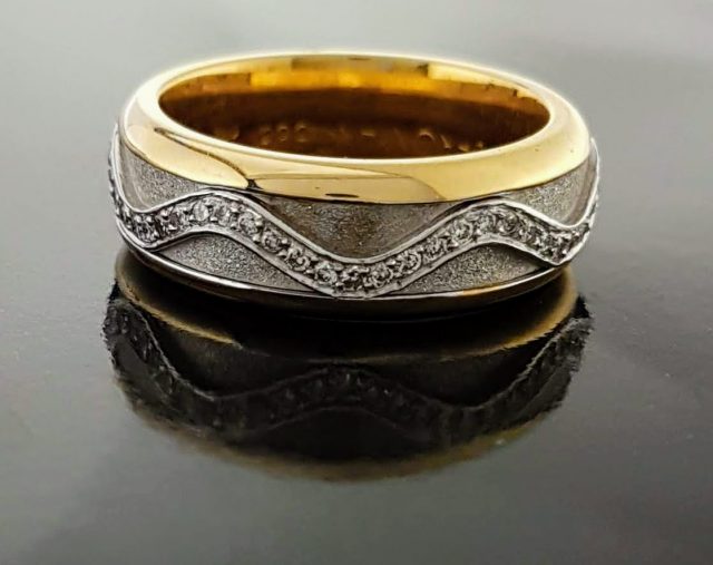 Gouden Spinnerring met diamantjes #4183