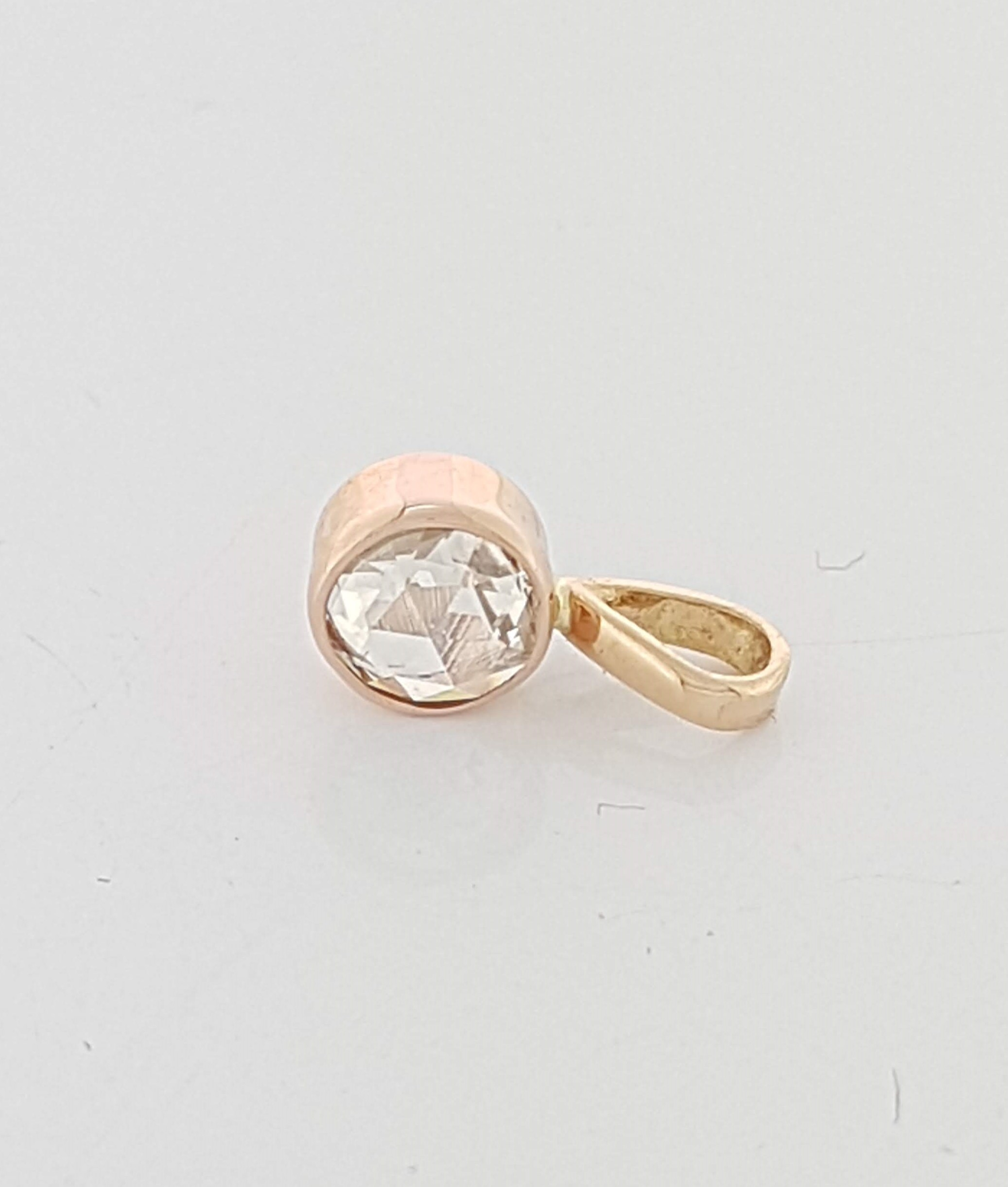 Brein Gewoon Verdienen Gouden hanger met diamant. Occasion #23992 | Goudsmederij/Juwelier Arnold  van Dodewaard