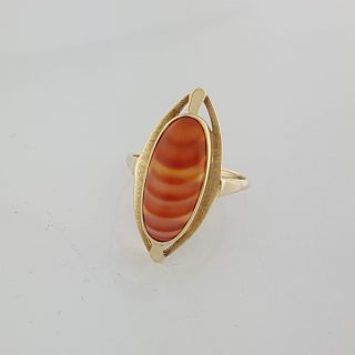 14 Karaat gouden ring met streepagaath. Occasion #24216