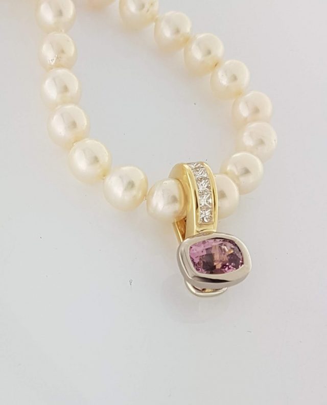 Gouden hanger met diamant en roze Spinel #24260