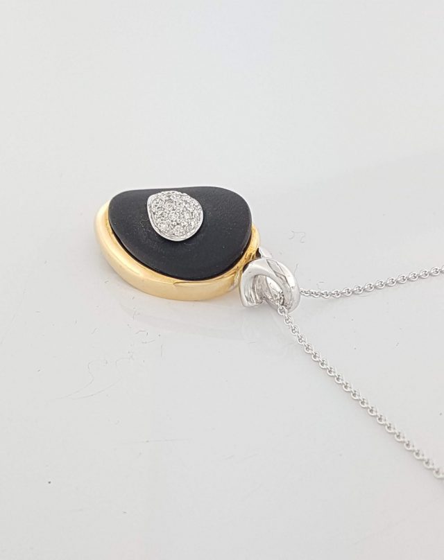 Gouden hanger met onyx en diamantjes #2368 - Afbeelding 3
