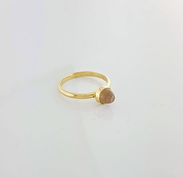 14 Karaat gouden ring met een citrien kegeltje. #24362 - Afbeelding 2