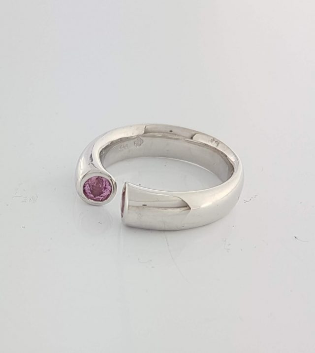 18 Karaat witgouden ring van Ehinger Schwarz met Roze saffier #23102 - Afbeelding 2