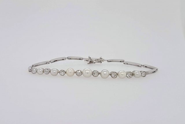 Witgouden vintage armbandje met pareltjes en briljant / diamant #18384 - Afbeelding 2
