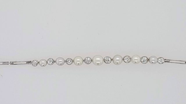 Witgouden vintage armbandje met pareltjes en briljant / diamant #18384