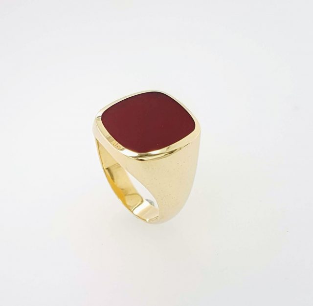 Gouden zegelring met carneool / Cachetring #1182