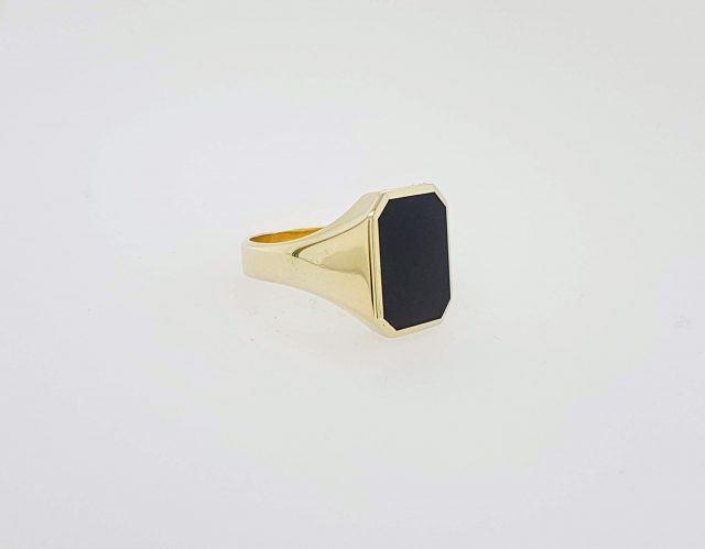 Gouden zegelring met onyx steen / Cachetring #14358