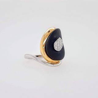 Gouden Talento ring met onyx en diamant. #1461