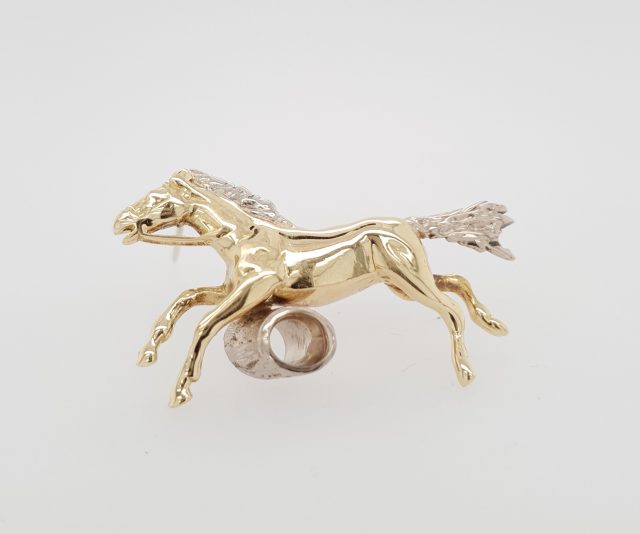 Bicolor gouden paard broche #24683 - Afbeelding 3