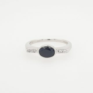 Witgouden ring met diamant en ovale Saffier / occasion #24665