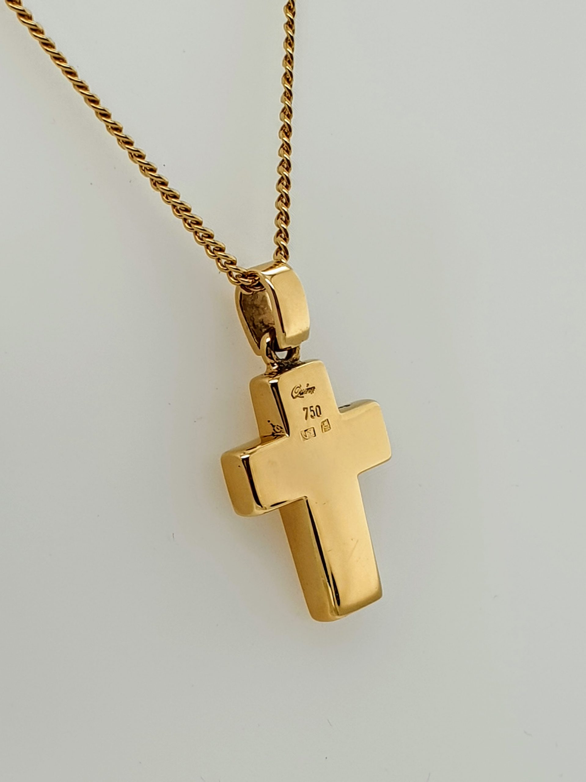 rietje Post de begeleiding Gouden kruis hanger van Quinn, 18 karaat. #3710 | Goudsmederij/Juwelier  Arnold van Dodewaard