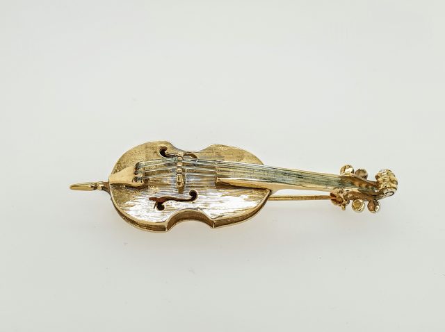 Verguld zilveren Chello broche van 57 mm. 2e Hands. Muziekinstrument. #25344