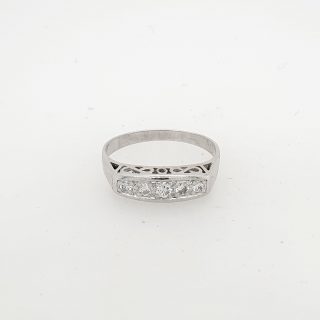 14 Karaat witgouden rijring met 5 diamanten. Occasion.  #25474