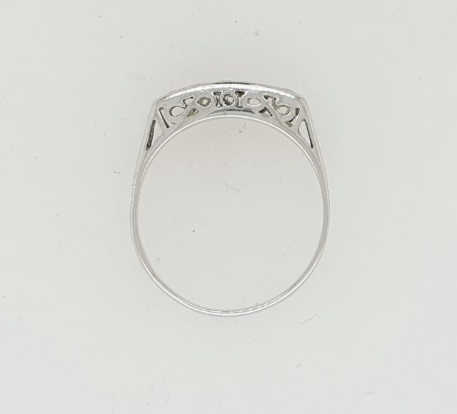 14 Karaat witgouden rijring met 5 diamanten. Occasion.  #25474 - Afbeelding 2