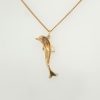gouden dolfijn bedel of hanger. Occasion #25468 - Afbeelding 3