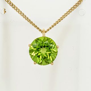 14 karaat geelgouden hanger met een Penta-chaton met Peridot #25483