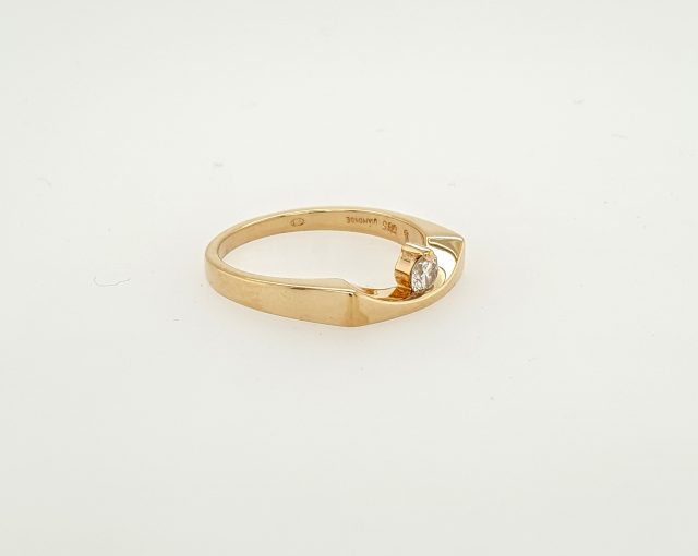Gouden moderne fantasiering met briljant. #25505 - Afbeelding 4