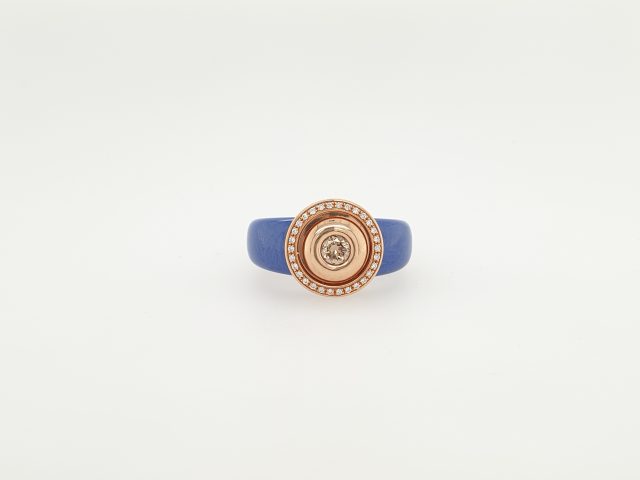 Blauwe keramische ring met een Citrien in een 18 karaat rosé gouden kopje van Charlotte / Ehinger Schwarz. #25194/23051 - Afbeelding 4