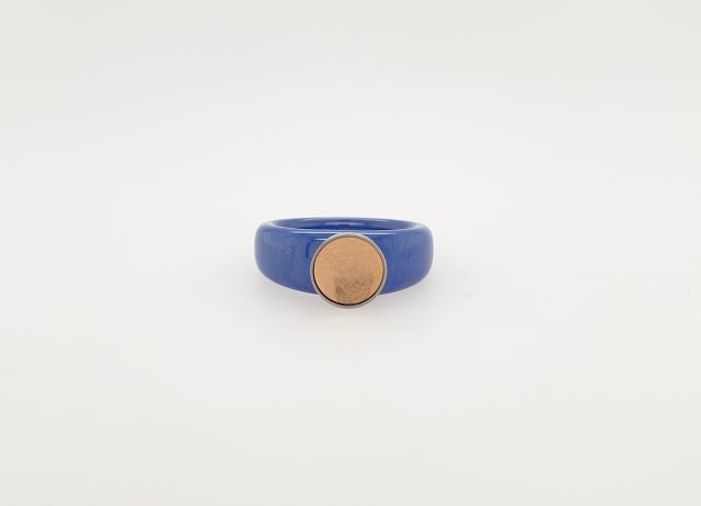 Charlotte keramische Kobaltblauwe ring # 25194 met een gouden kopje # 21836