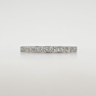 Smalle witgouden ring met een rijtje diamantjes / briljantjes #25731
