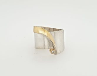 Zilver met gouden ring met diamantje van MANU # 19094