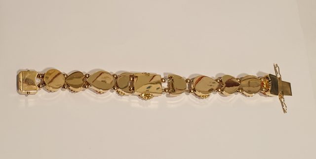 14 Karaat gouden schakelarmband met 11 Cameeën. # 25770 - Afbeelding 2