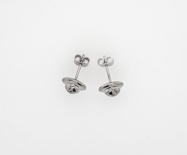 14 Karaat witgouden oorknoppen met diamant. #25728 - Afbeelding 2