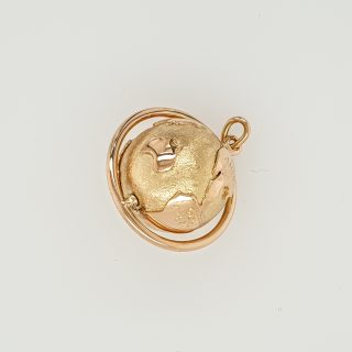 18 karaat gouden occasion wereldbolhanger. #25879