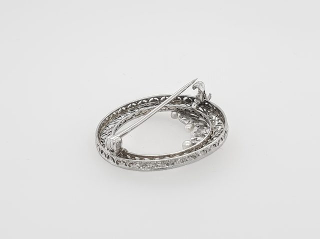Platina broche met pareltjes en diamant #25896 - Afbeelding 5