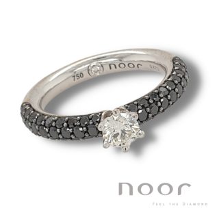 Witgouden ring met diamant van Noor. #26071