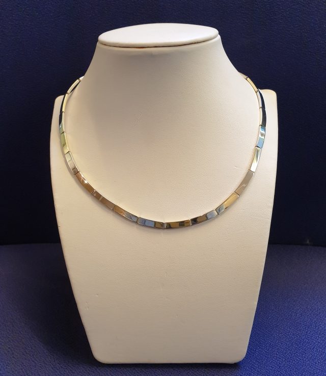 14 Karaat bicolor gouden chooker / ketting. Occasion #26123 - Afbeelding 2