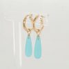 14 Karaat gouden creoolhangers van Sea-Blue Chalcedoon. #26131
