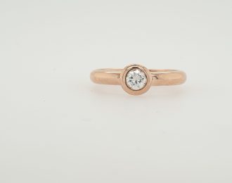 14 Karaat rosé gouden ring met briljant / diamant uit eigen atelier # 26138