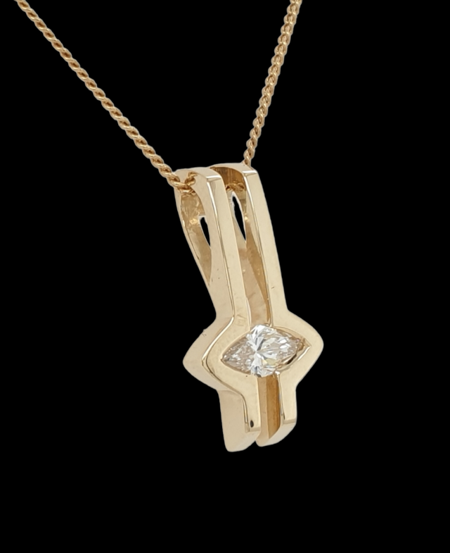Moderne gouden hanger met markies geslepen diamant van 0.30 crt. TW.VVS 14 karaat. #26318 - Afbeelding 2