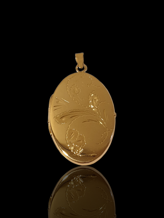 Rosé gouden ovale medaillon. 18 Karaat occasion. #26435