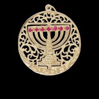 Israëlische Menora hanger met rode en turkoois kleurige stenen. 14 karaat 2e hands #26472