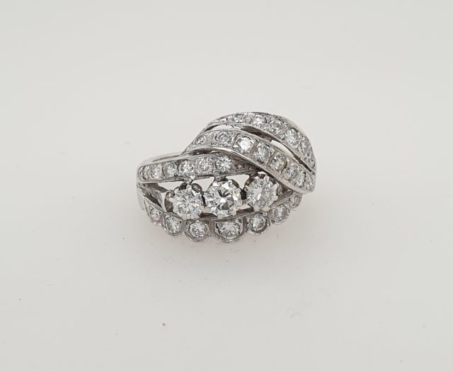 Witgouden briljant ring met 30 diamanten, Occasion. #20593