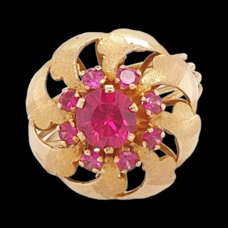 Gouden ring met robijntjes. 18 krt, occasion. #26565