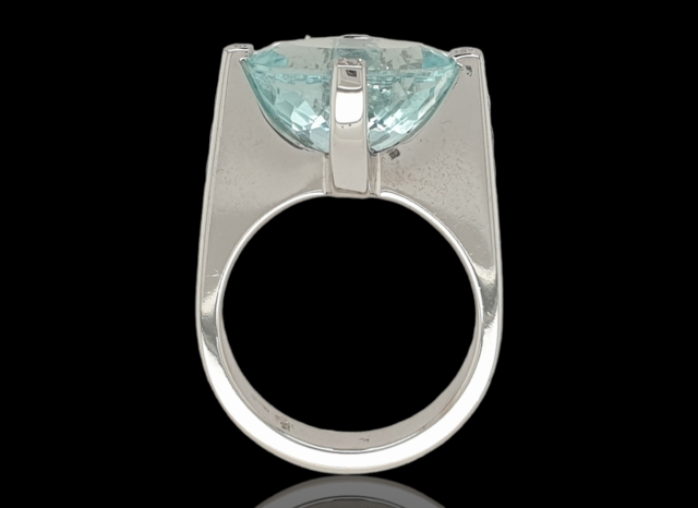 Witgouden ring met Aquamarijn. Uit eigen atelier. #14637 - Afbeelding 4
