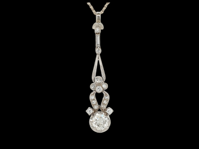 Witgouden hanger met 1.10 ct. aan diamant. Occasion. # 26564